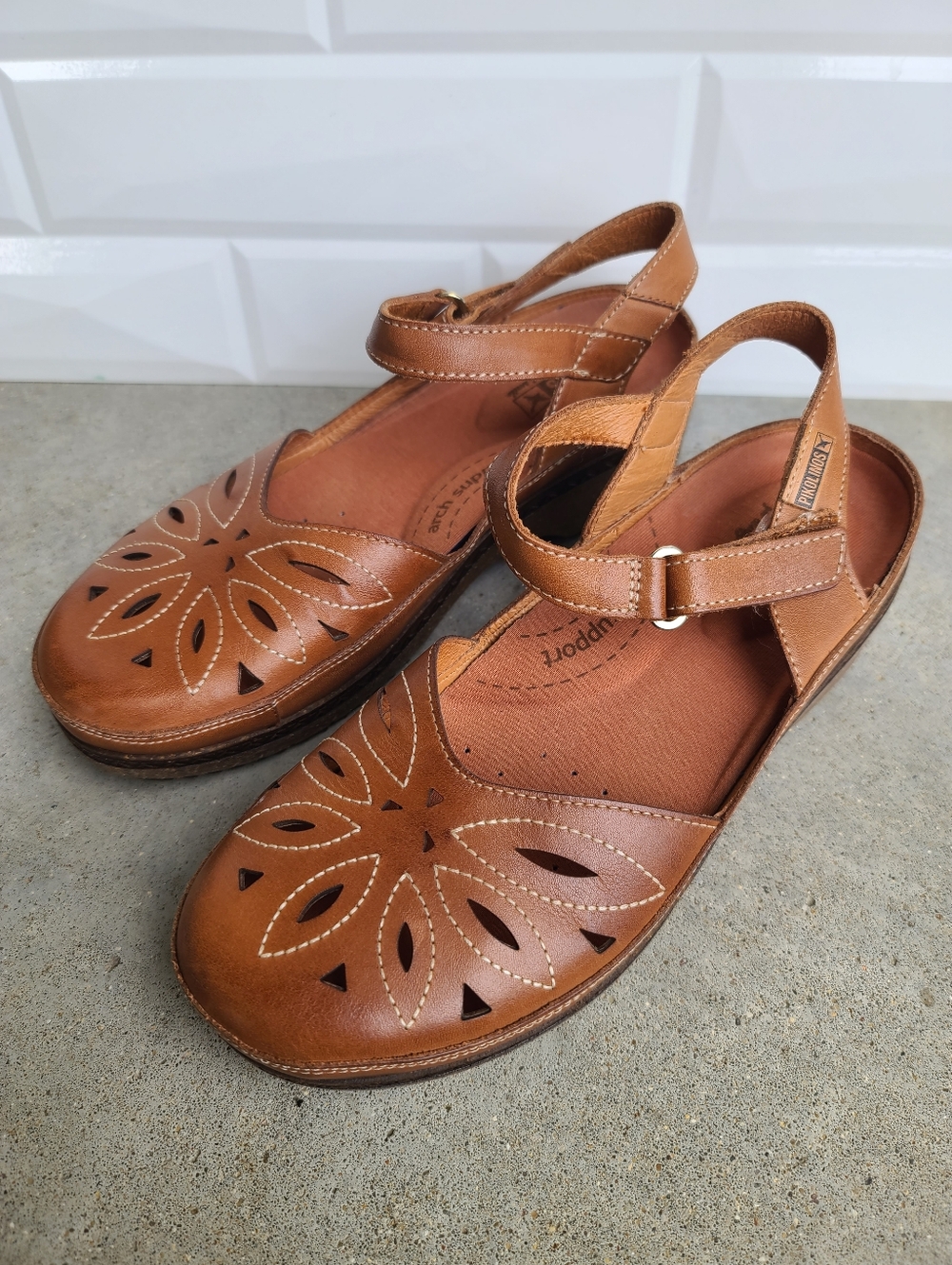 Pikolinos Granada Wow 1985 Brown Leather Floral Cut Out Mary Jane Loafer Flat 38
